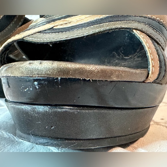 Aldo Leather Strappy Platform Heels, size 40 - Picture 13 of 16